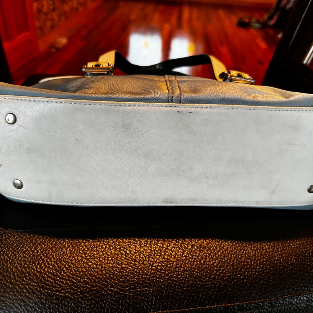 Coach Spring Bag - Picture 6 of 9